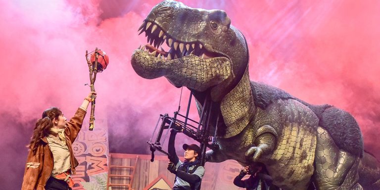 Dinosaur World Live by Derek Bond