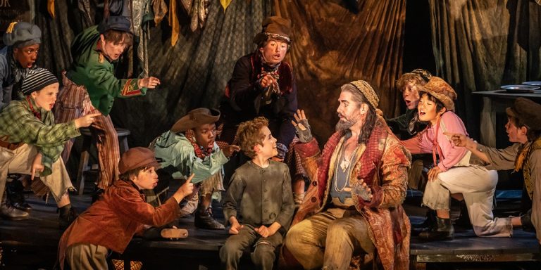 Oliver! book, music & lyrics by Lionel Bart, new material & revisions by Cameron Mackintosh